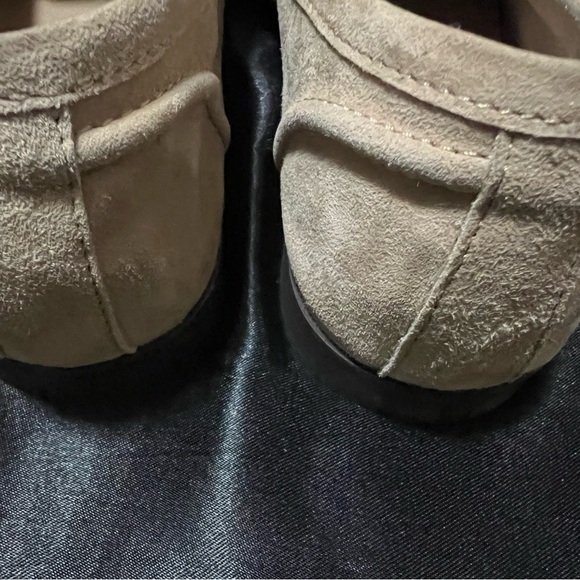 Camel colored loafers - Picture 6 of 10